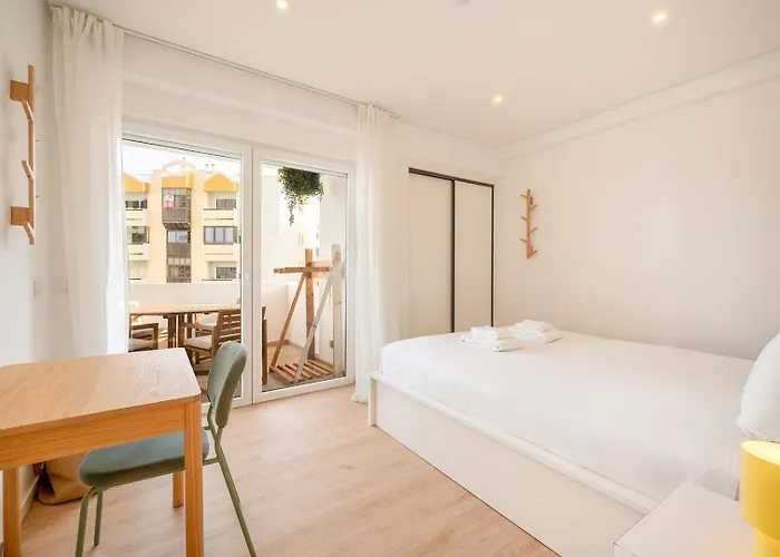 Guestready-charming Coastal Getaway Appartamento Almada