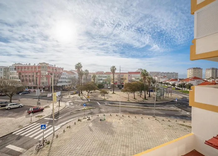 Guestready-charming Coastal Getaway * Almada
